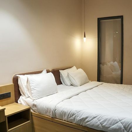 Vits Roccia Hill Resort And Adventure Park, Navapur Songadh 외부 사진