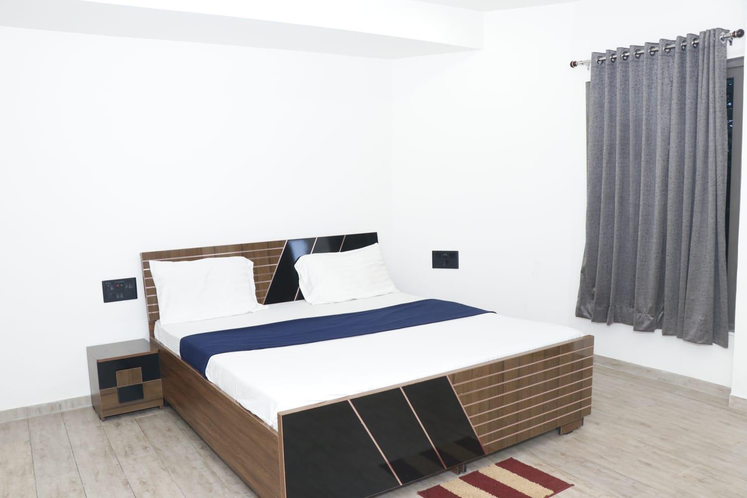 Vits Roccia Hill Resort And Adventure Park, Navapur Songadh 외부 사진
