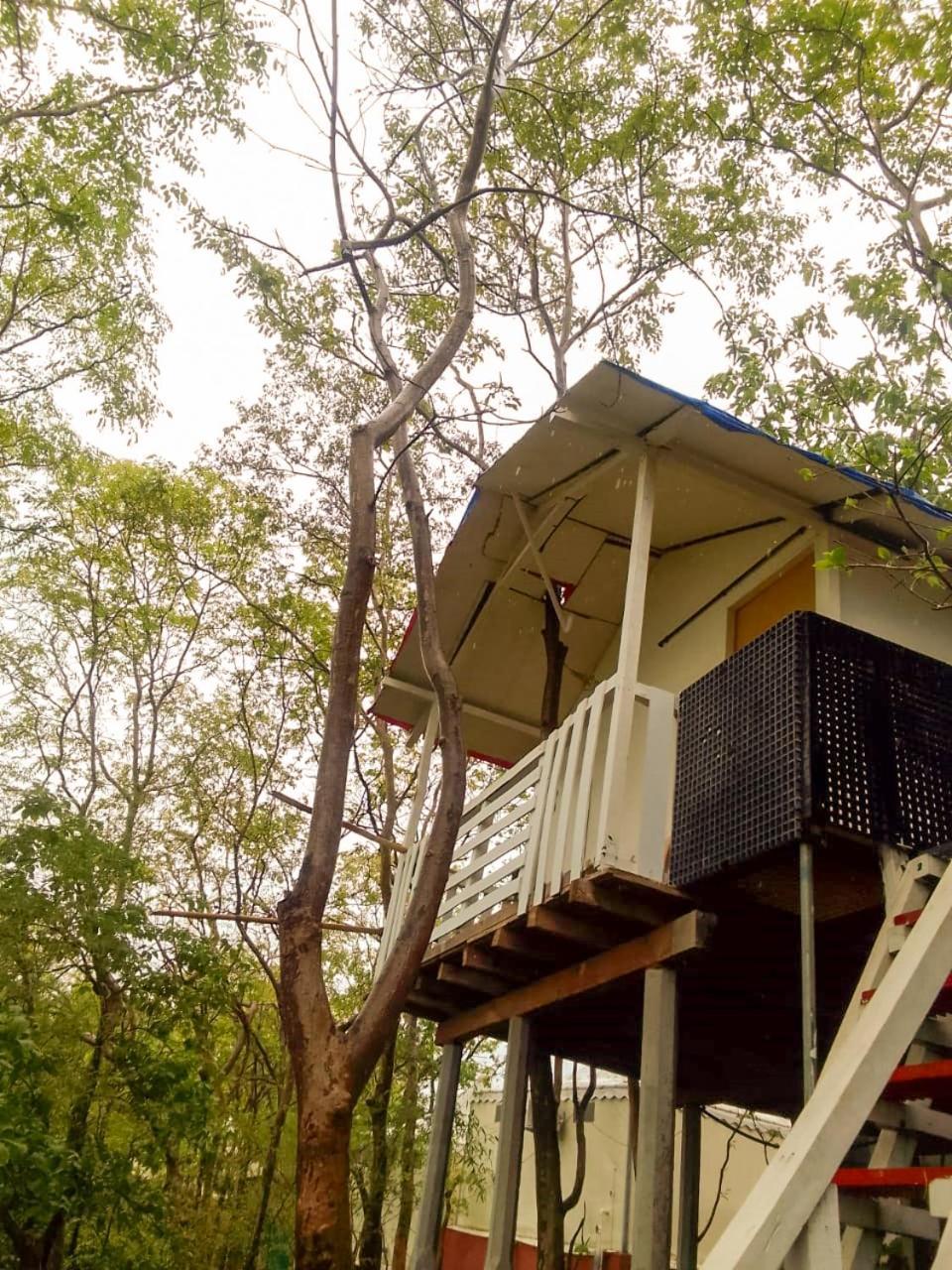 Vits Roccia Hill Resort And Adventure Park, Navapur Songadh 외부 사진