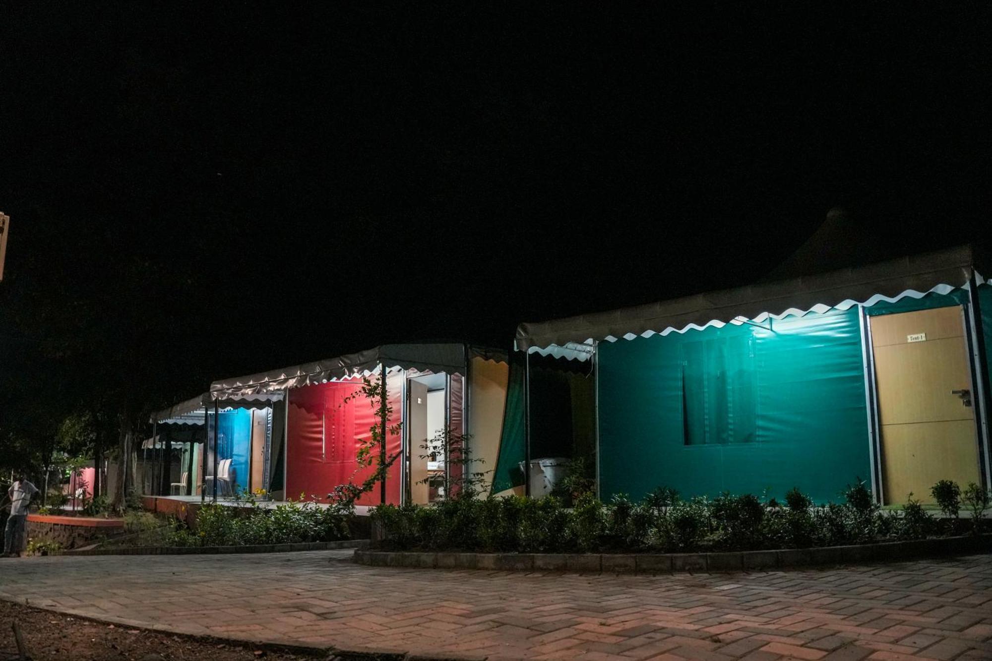 Vits Roccia Hill Resort And Adventure Park, Navapur Songadh 외부 사진